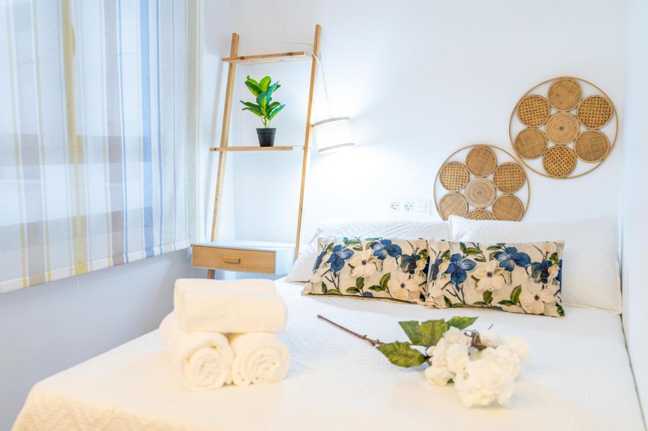 Expoholidays-apartamentos Centro Parking Gratis Almeria