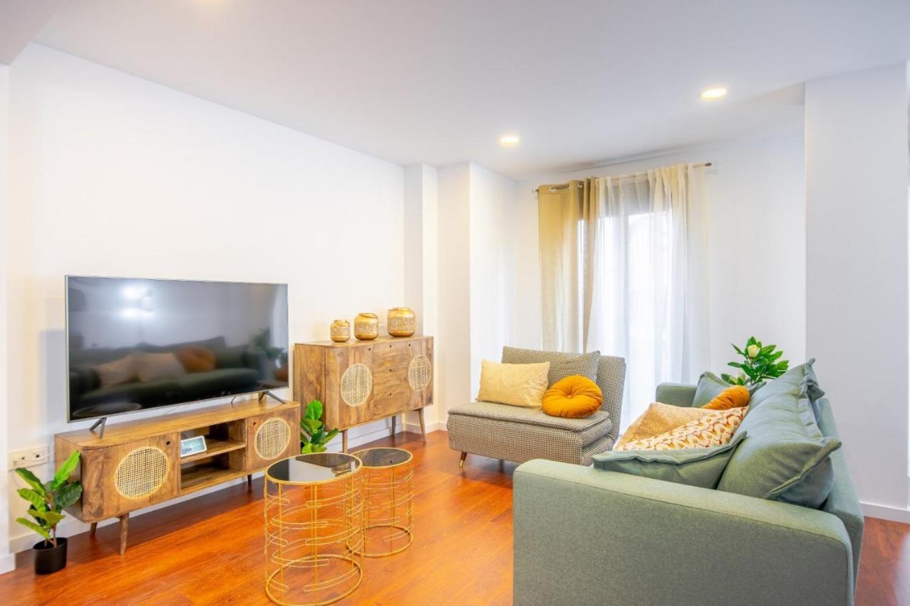 Expoholidays-apartamentos Centro Parking Gratis Almeria
